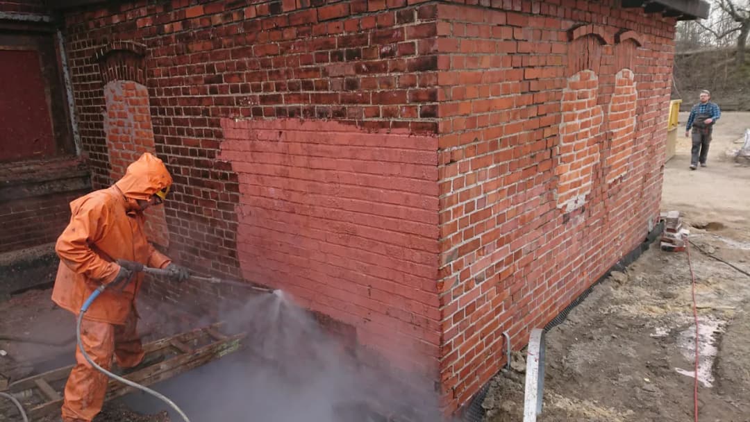 Jak odnowić starą cegłę na zewnątrz: unikaj najczęstszych błędów