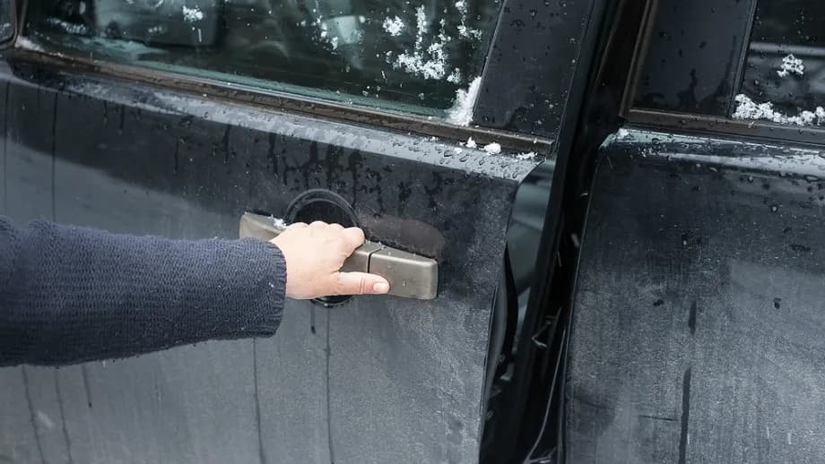 Jak zamontować uszczelki do drzwi - uniknij najczęstszych błędów